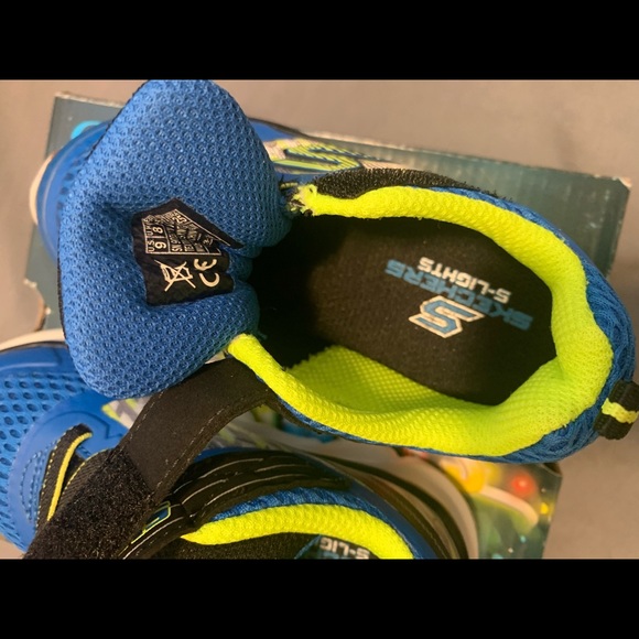 BRAND NEW Skechers S Lights Tremblers Shoes Size 9 Blue/Lime - Picture 6 of 9